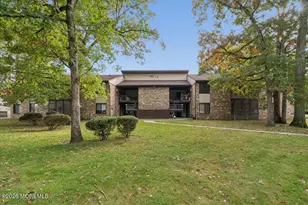 127 Amberly Dr, Manalapan Township, NJ 07726 - Photo 17
