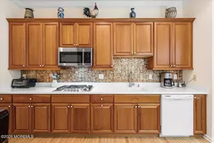 11 Vanderbilt Ct, Old Bridge Township, NJ 08857 - Photo 7
