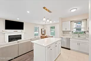 1001 Wellington Pl, Aberdeen Township, NJ 07747 - Photo 15