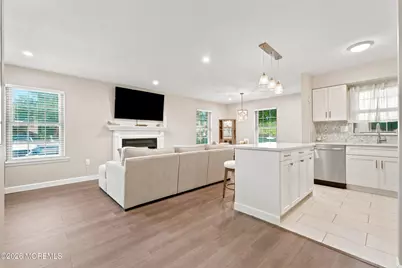 1001 Wellington Place, Aberdeen Township, NJ 07747 - Photo 5