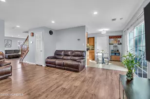 198 Franklin Pl, Morganville, NJ 07751 - Photo 15
