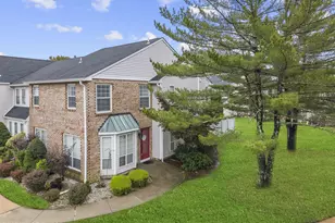198 Franklin Pl, Morganville, NJ 07751 - Photo 53