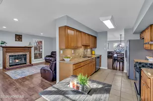 198 Franklin Pl, Morganville, NJ 07751 - Photo 19