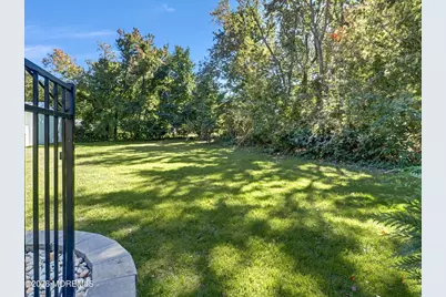 538 Oak Street, Port Monmouth, NJ 07758 - Photo 43