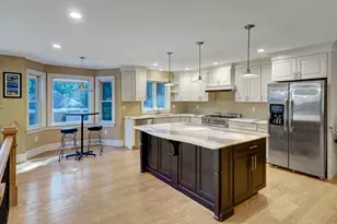 538 Oak St, Port Monmouth, NJ 07758 - Photo 9