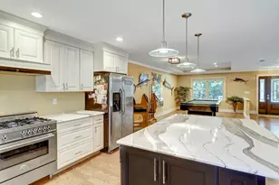538 Oak St, Port Monmouth, NJ 07758 - Photo 13