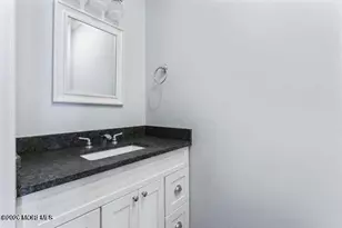 35 Shore Dr, Highlands, NJ 07732 - Photo 9