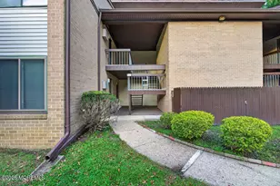 27 Meadow Green Cir, Manalapan Township, NJ 07726 - Photo 41