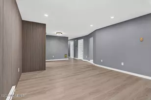27 Meadow Green Cir, Manalapan Township, NJ 07726 - Photo 9