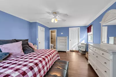 15 Hemingway Drive, Hazlet Township, NJ 07730 - Photo 17