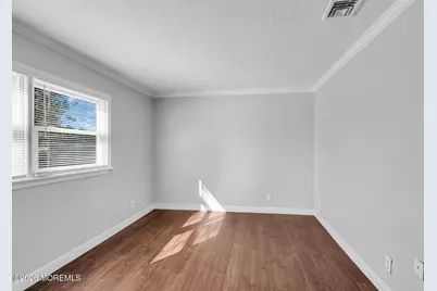 15 Hemingway Drive, Hazlet Township, NJ 07730 - Photo 27