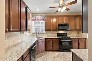 30 Little Leaf Ln, Howell Township, NJ 07731 - Photo 9