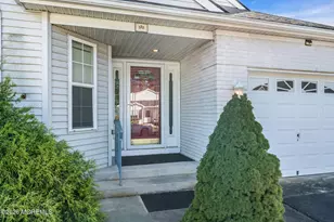 132 Chesterfield Ln, Toms River Township, NJ 08757 - Photo 9
