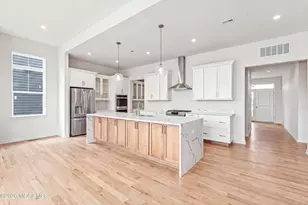 3 American Wy, Manalapan Township, NJ 07726 - Photo 5