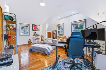414 Roosevelt Avenue, Oakhurst, NJ 07755 - Photo 17