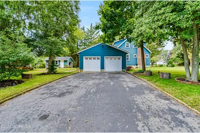 414 Roosevelt Avenue, Oakhurst, NJ 07755 - Photo 27