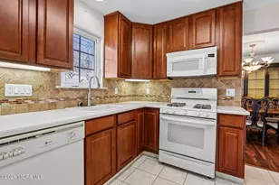 12 Sandhurst Rd, Lakewood, NJ 08701 - Photo 7