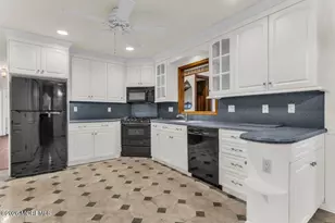 484 Apple Valley Dr, Belford, NJ 07718 - Photo 11