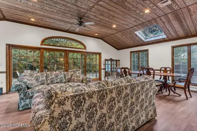 484 Apple Valley Drive, Belford, NJ 07718 - Photo 3