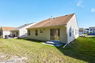 17 Trent Dr, Toms River Township, NJ 08757 - Photo 5