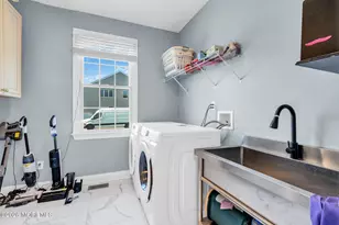 76 Stream Bank Dr, Freehold, NJ 07728 - Photo 49