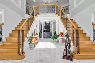 76 Stream Bank Dr, Freehold, NJ 07728 - Photo 9
