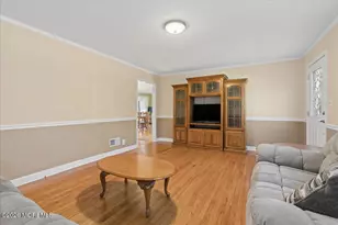 9 Ikes Ln, Manalapan Township, NJ 07726 - Photo 5