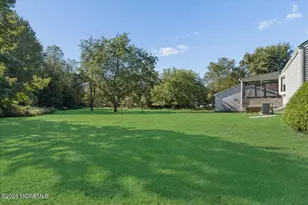 9 Ikes Ln, Manalapan Township, NJ 07726 - Photo 19