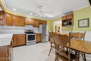 9 Ikes Ln, Manalapan Township, NJ 07726 - Photo 13