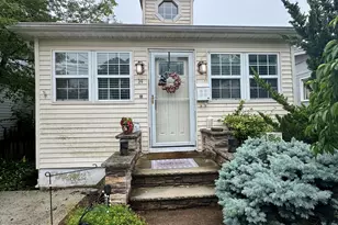 14 Sycamore Ave, Middletown, NJ 07748 - Photo 3
