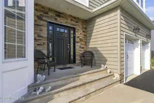 5 Sarah Ln, Eatontown, NJ 07724 - Photo 5