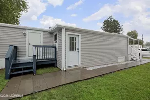 4 Bayshore Mobile, Hazlet Township, NJ 07730 - Photo 25