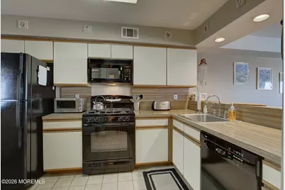 900 Ocean Avenue #24, Point Pleasant Beach, NJ 08742 - Photo 3