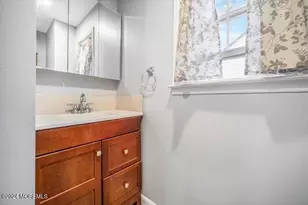 175 Seabreeze Way, Keansburg, NJ 07734 - Photo 5