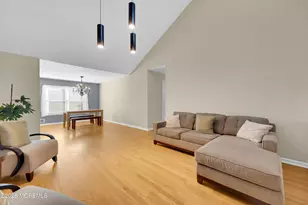 124 Starlight Rd, Howell Township, NJ 07731 - Photo 5