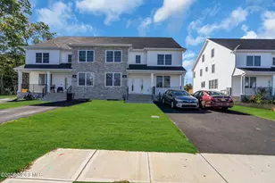 10 Holden Sq, Lakewood, NJ 08701 - Photo 5