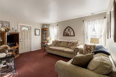 18 Locust Avenue, Fair Haven, NJ 07704 - Photo 5