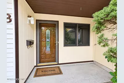 132 Amberly Drive #B, Manalapan Township, NJ 07726 - Photo 3