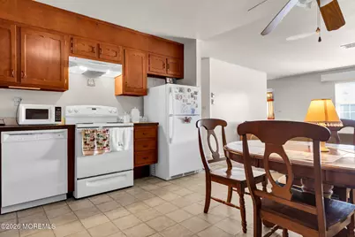 66D Dorchester Drive, Lakewood, NJ 08701 - Photo 11