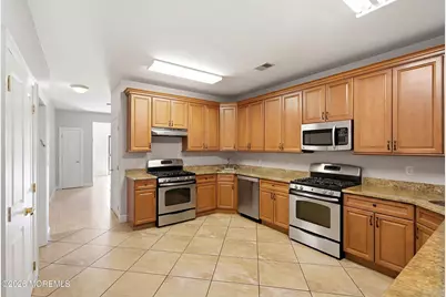254 Martin Luther King Drive, Lakewood, NJ 08701 - Photo 5