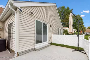 139 Wein Market, Freehold, NJ 07728 - Photo 15
