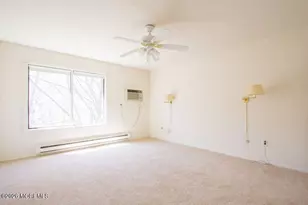 11 Western Reach, Red Bank, NJ 07701 - Photo 3