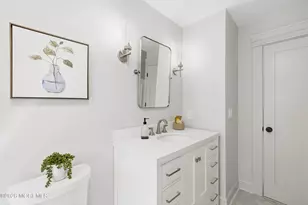 208 N Riverside Dr, Neptune Township, NJ 07753 - Photo 33