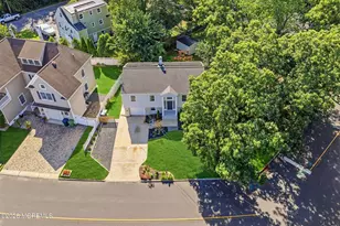 208 N Riverside Dr, Neptune Township, NJ 07753 - Photo 3