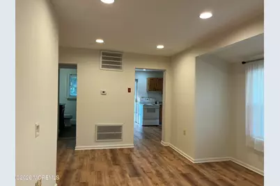 544 Pacific Avenue, Beachwood, NJ 08722 - Photo 11