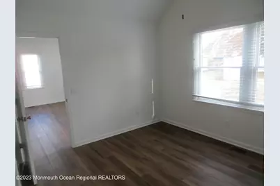 28 Trenton Avenue, Manasquan, NJ 08736 - Photo 7