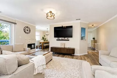 56 Farnham Square, Sayreville, NJ 08859 - Photo 5