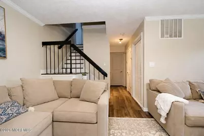 56 Farnham Square, Sayreville, NJ 08859 - Photo 3