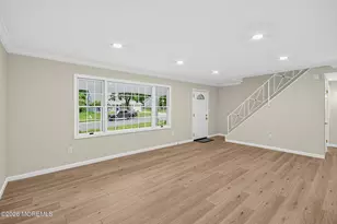 95 Warren Dr, Aberdeen Township, NJ 07747 - Photo 9