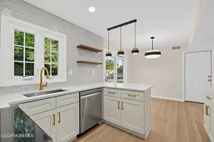 95 Warren Dr, Aberdeen Township, NJ 07747 - Photo 5